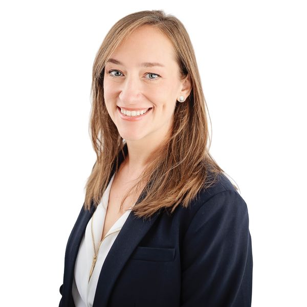 Erin Lewis, Real Estate Agent